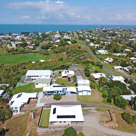 Villa Escape With A View à Emu Park Extérieur photo