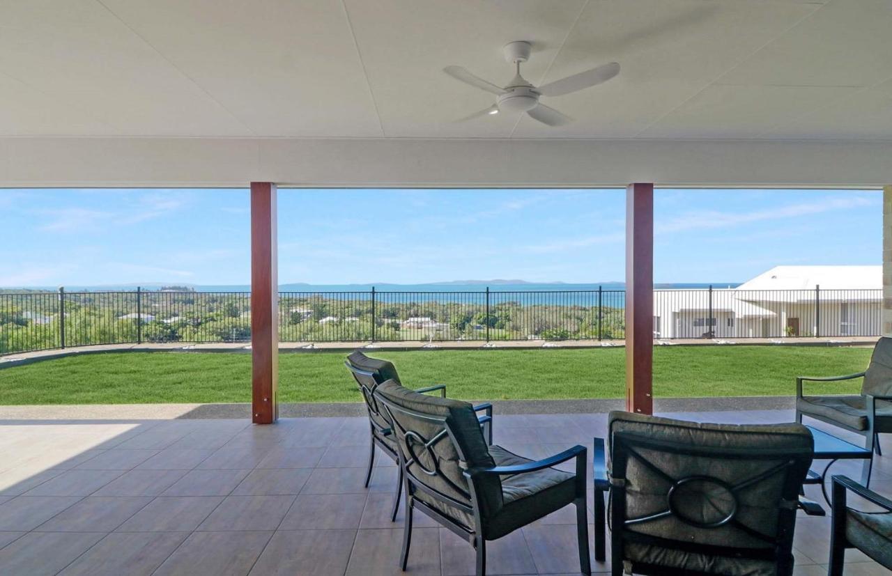 Villa Escape With A View à Emu Park Extérieur photo